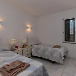 Stunning 6 Bedroom Private Heated Pool * Costa Adeje (Tenerife)