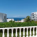 Stunning 6 Bedroom Private Heated Pool Vila
